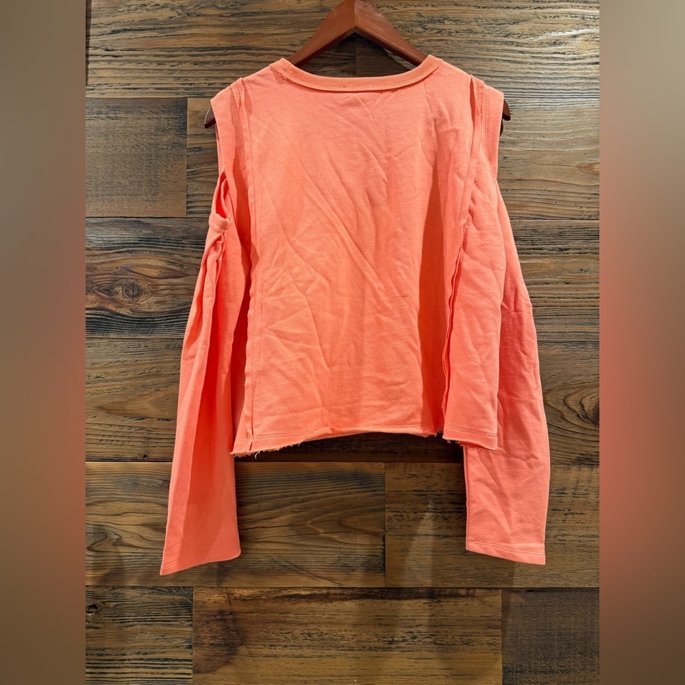 Anthropology/ Easel Vibrant Coral Long Sleeve Cold Shoulder Sweatshirt Top NWT - Picture 2 of 4